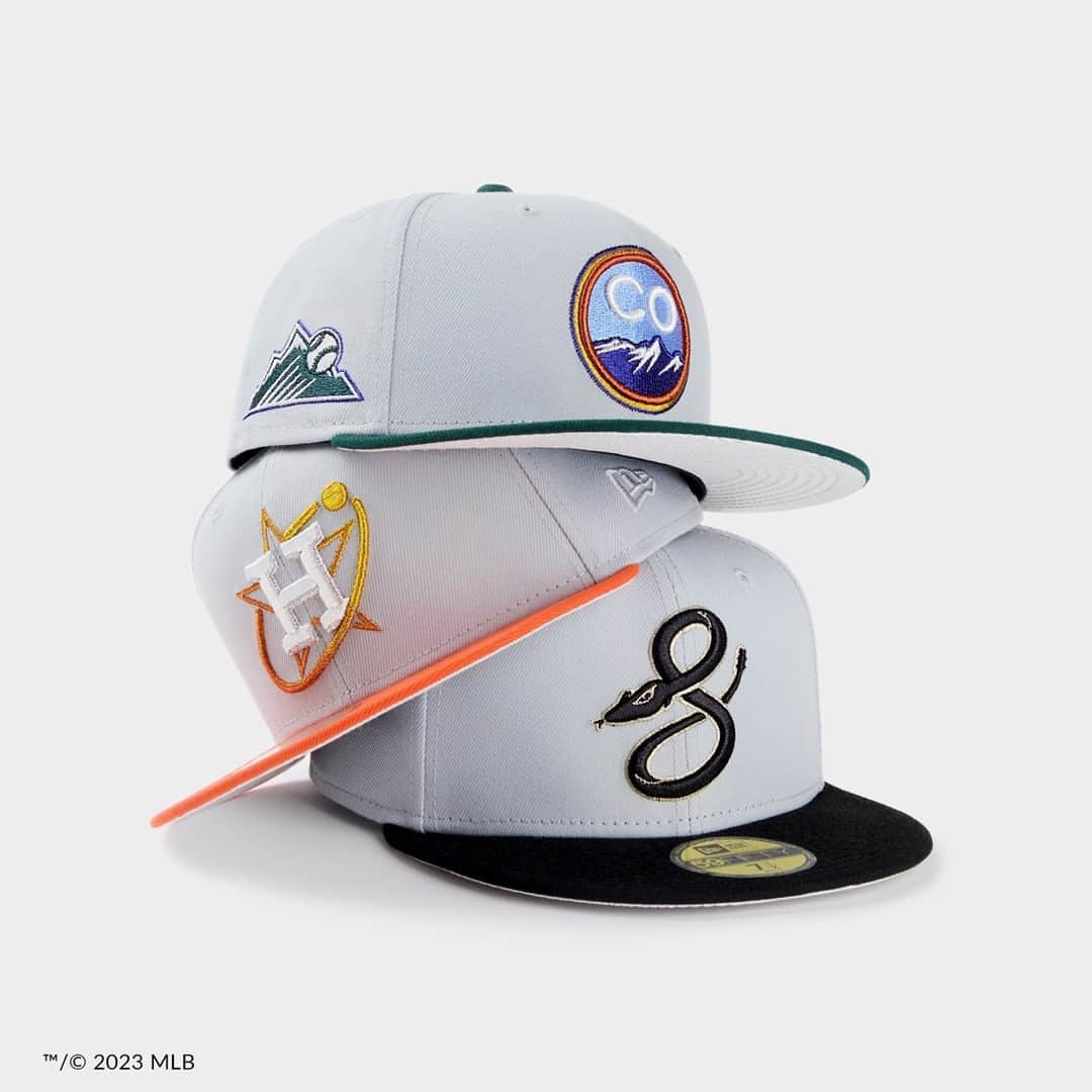 のインスタグラム：「Metallic City⁠ ⁠ グレーをベースカラーにメタリック刺繍を採用したMLBカラーカスタムシリーズ。 ⁠ ⁠ ⁠ #MLB #NEWERA #59FIFTY #ニューエラ #ニューエラキャップ」