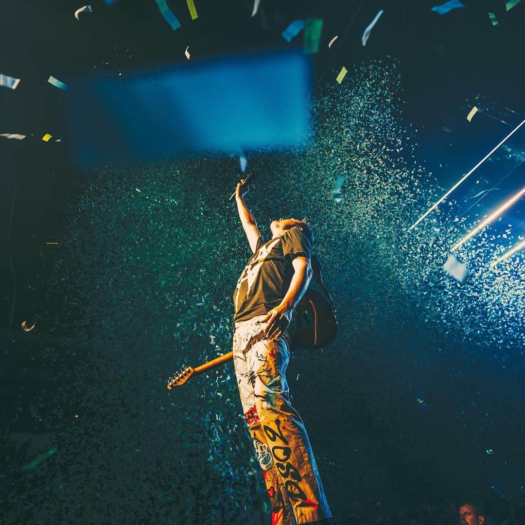 MUSEさんのインスタグラム写真 - (MUSEInstagram)「Thank you for a magical evening at Pechanga Arena, San Diego! ☀️   📸 • @yourethenight」4月11日 15時15分 - muse