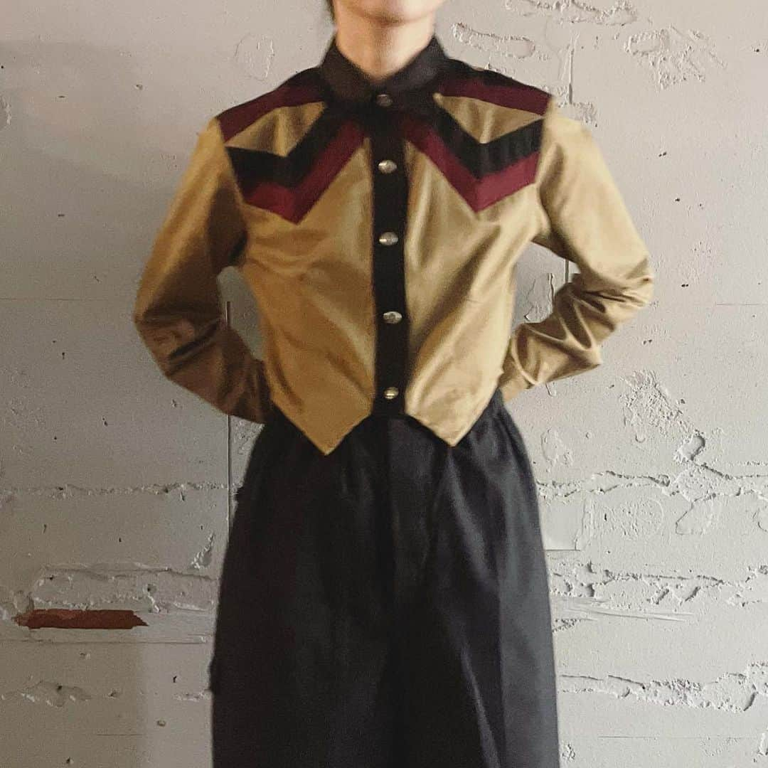 i nouさんのインスタグラム写真 - (i nouInstagram)「. SOLD.  _____________styling image. #inou_vintageclothing」4月11日 15時33分 - inou_vintageclothing