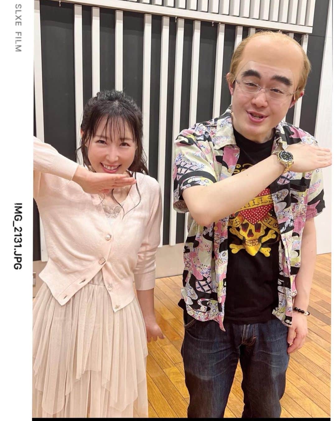 のインスタグラム：「小さい時から大好きだった志村けんさん✨ の！通常時のモノマネをされている！✨😆✨レッツゴーよしまささん✨✨が、4/9日のゲストさまです😊❣️  ものまね芸人として人気を集めるキッカケとなったのは、ザ・ドリフターズの「志村けん」（享年70）さんのものまねでした。  番組でも、レッツゴーよしまささんが得意とする、志村さんの声色を披露してくださり、 まさに声だけど聞いていると、志村さんとお話しているような気にも！✨ 酒井さんも、色々な記憶が蘇ったようで感動されてました🥹✨✨✨  口の動き方までそっくりなんです！✨✨  SDGsでは、森田さんと酒井さん含め、今回は違う意味でコントになっていました！笑😂  お2人とも本当に愛があるので、素敵な殿方がゲストでいらっしゃると、いい感じだね〜とか言って、ナコードして下さるんです笑 猫と遊ぶばかりで、浮いた話がまったくない私の将来を、親のように心配してくださって、激愛を感じております！🙏✨✨  ゲストで来て下さる皆さま、どうか怖がらないでくださいね〜笑✨😂  あ、今回は、エコバッグに風呂敷をご提案させて頂きました♪ 物のサイズに合わせて包めますし、持ち手を自分の好きな長さに調節できますし、おしゃれに背中に背負ったりすることと❗️  素晴らしく便利な日本の文化です✨✨  もちろん大変コンパクトに✨様々ない用途に使えます✨  ちゃんとSDGs忘れてないですよ！笑  土曜日まで、radikoでお聞き頂けます🎶  #森田健作青春もぎたて朝一番！  #NACK5 2023/4/9(日) 06:30-07:00  https://radiko.jp/share/?t=20230409063009&sid=NACK5 #radiko #nack5 #酒井法子さん♡ #レッツゴーよしまさ さん✨」