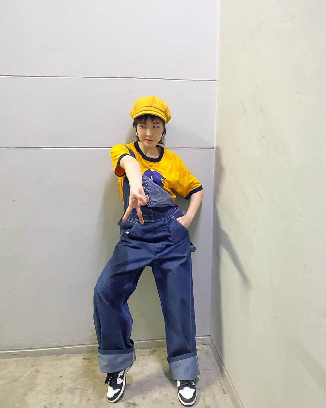 GYEON SEOのインスタグラム：「_* forever diva 💛 . . ได้แต่งเหมือนพี่ทาทายัง มีแต่คนทักว่ามารีโอ้ 🍄🫠 so glad to see you my idol @tataamitayoung 🫶🏻」