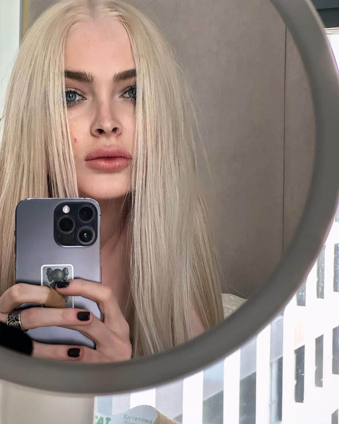 Alena Shishkovaのインスタグラム：「Mood..🤍」