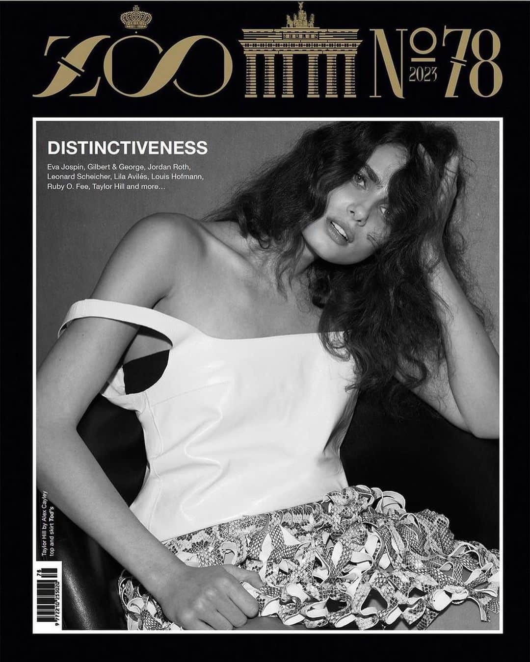 IMG Modelsさんのインスタグラム写真 - (IMG ModelsInstagram)「Distinction. ⚜️ #TaylorHill (@taylor_hill) covers @zoomagazine. #📷 @alexcayleystudio #👗 @joanneblades #✂️ @robeauhair #💄 @mariel_barrera #IMGmodels」4月12日 2時54分 - imgmodels