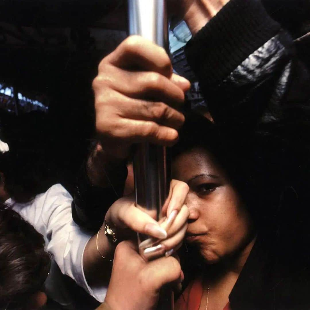 ドロームさんのインスタグラム写真 - (ドロームInstagram)「One of the main inspirations of the Spring Summer Collection 2023 is Bruce Davidson’s photo essay and book project Subway, the result of his vivid exploration of New York's subway system in the 1980s.   "I wanted to transform the subway from its dark, degrading, and impersonal reality into images that open up our experience again to the color, sensuality, and vitality of the individual souls that ride it each day.”  #dromeinspo #dromeofficial」4月12日 2時52分 - drome_official