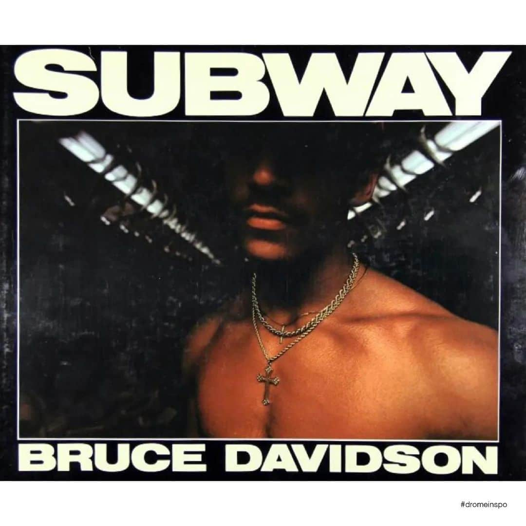 ドロームのインスタグラム：「One of the main inspirations of the Spring Summer Collection 2023 is Bruce Davidson’s photo essay and book project Subway, the result of his vivid exploration of New York's subway system in the 1980s.   "I wanted to transform the subway from its dark, degrading, and impersonal reality into images that open up our experience again to the color, sensuality, and vitality of the individual souls that ride it each day.”  #dromeinspo #dromeofficial」