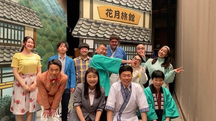 吉本新喜劇のインスタグラム：「今週の #よしもと祇園花月 は #吉田裕 さん週🐴🐴🐴  「ここで再会すんのかい！？」 4/11(火)〜17(月)まで公演行っております🎪🫧  裕さん、 この動画ではいじられまくりですが 本編は真剣な刑事役を演じております🚓  ぜひ！お越しやす〜」