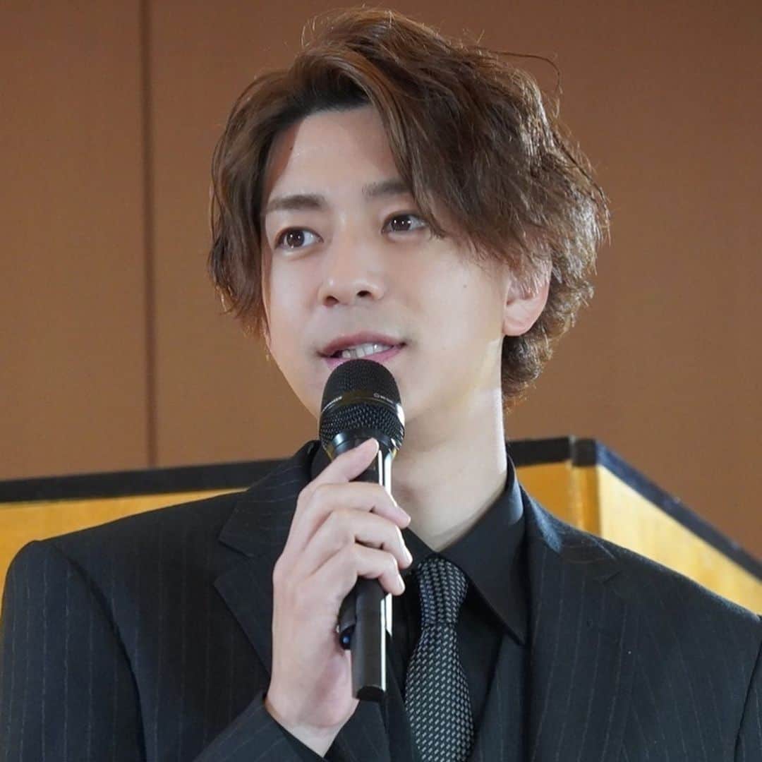 三浦翔平　ファンアカウントのインスタグラム：「4.7(金) #ホスト相続しちゃいました  制作発表会見  #三浦翔平 #直樹 #ホスト  初回は4.18(火)フジテレビ系夜11:00～」