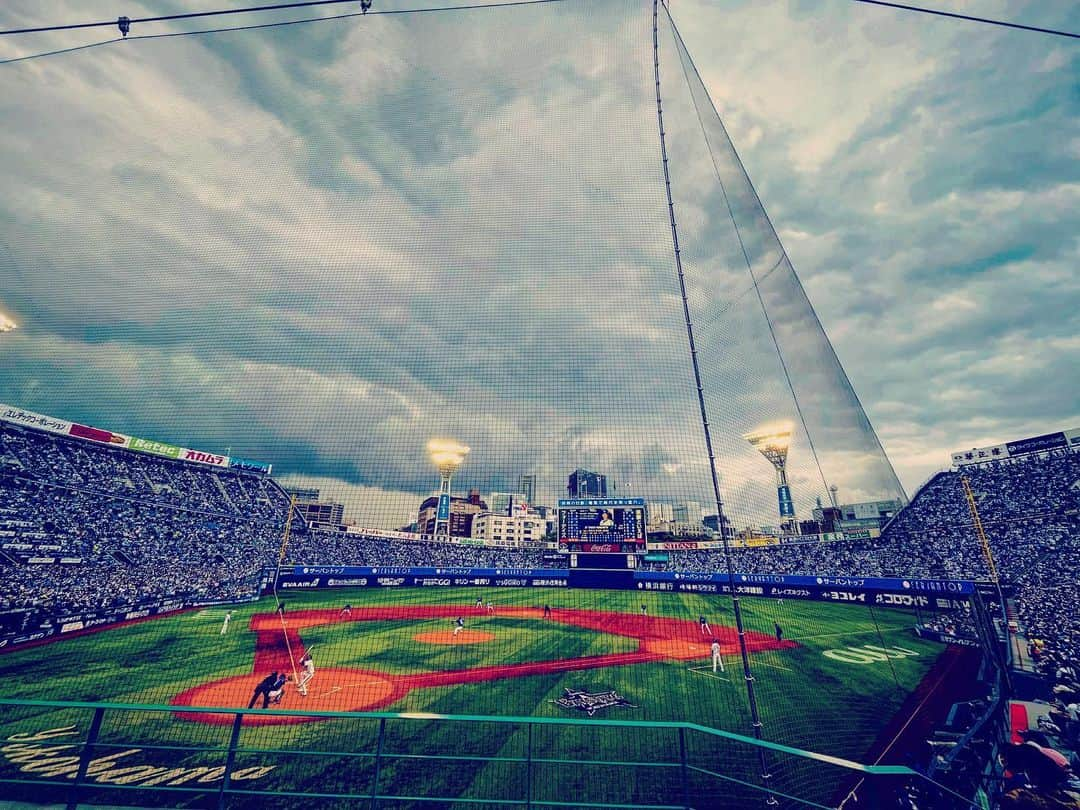 鹿野優以さんのインスタグラム写真 - (鹿野優以Instagram)「プロ野球開幕！！ 横浜vs中日戦です。 私はーベイ推しー」4月11日 20時05分 - yum.k