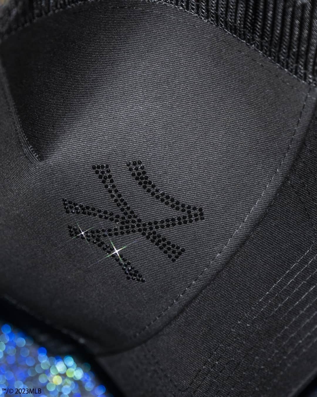 のインスタグラム：「Rhinestone⁠ ⁠ 球団ロゴやスクリプトロゴをラインストーンで表現したシリーズ。⁠ ⁠ ⁠ #MLB #NEWERA #9FORTY #Ynakees #ニューエラ #ニューエラキャップ #ヤンキース #ラインストーン」