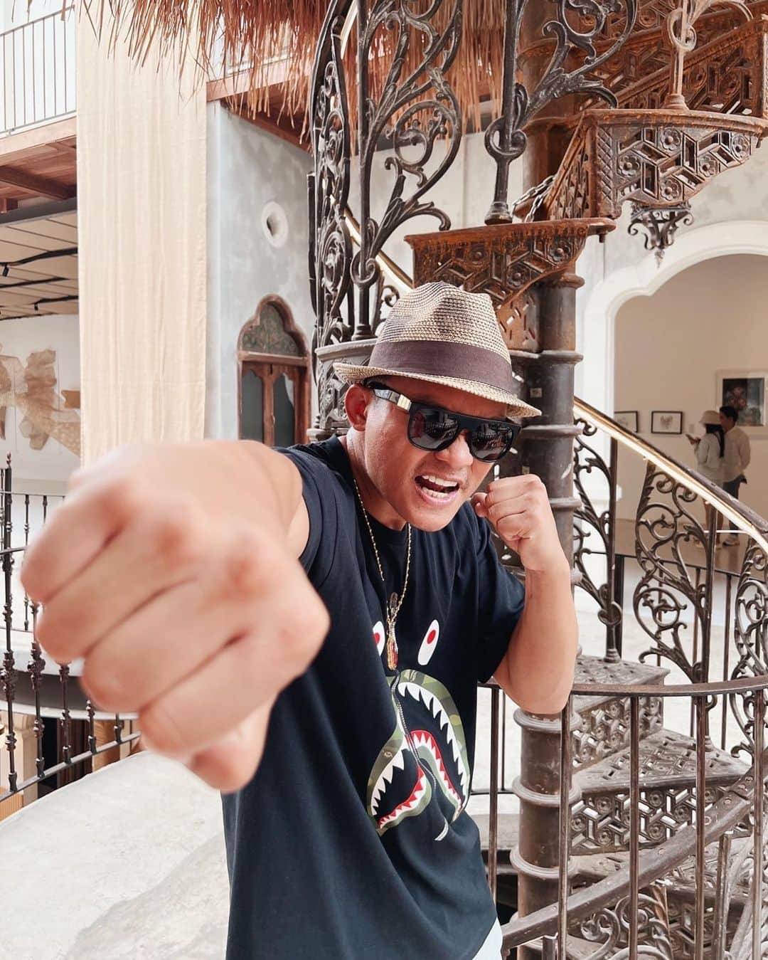 のインスタグラム：「ลุยเฮลุย…👊🏽」