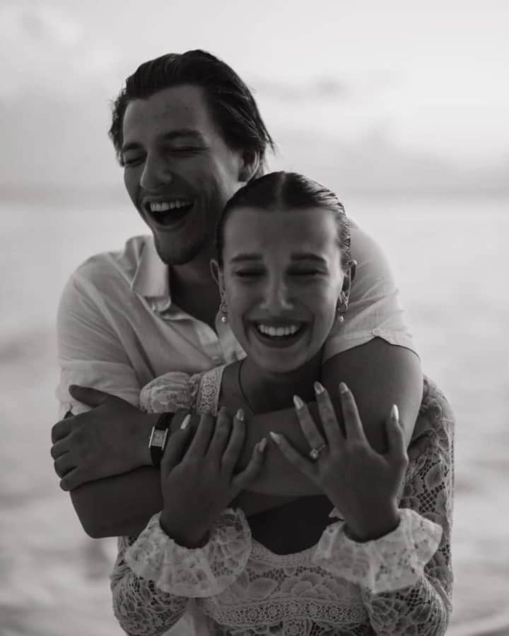 Vogue Australiaさんのインスタグラム写真 - (Vogue AustraliaInstagram)「Congratulations are in order for #MillieBobbyBrown, who just announced her engagement to boyfriend of nearly two years, #JakeBongiovi!  📷 @MillieBobbyBrown」4月11日 20時40分 - vogueaustralia