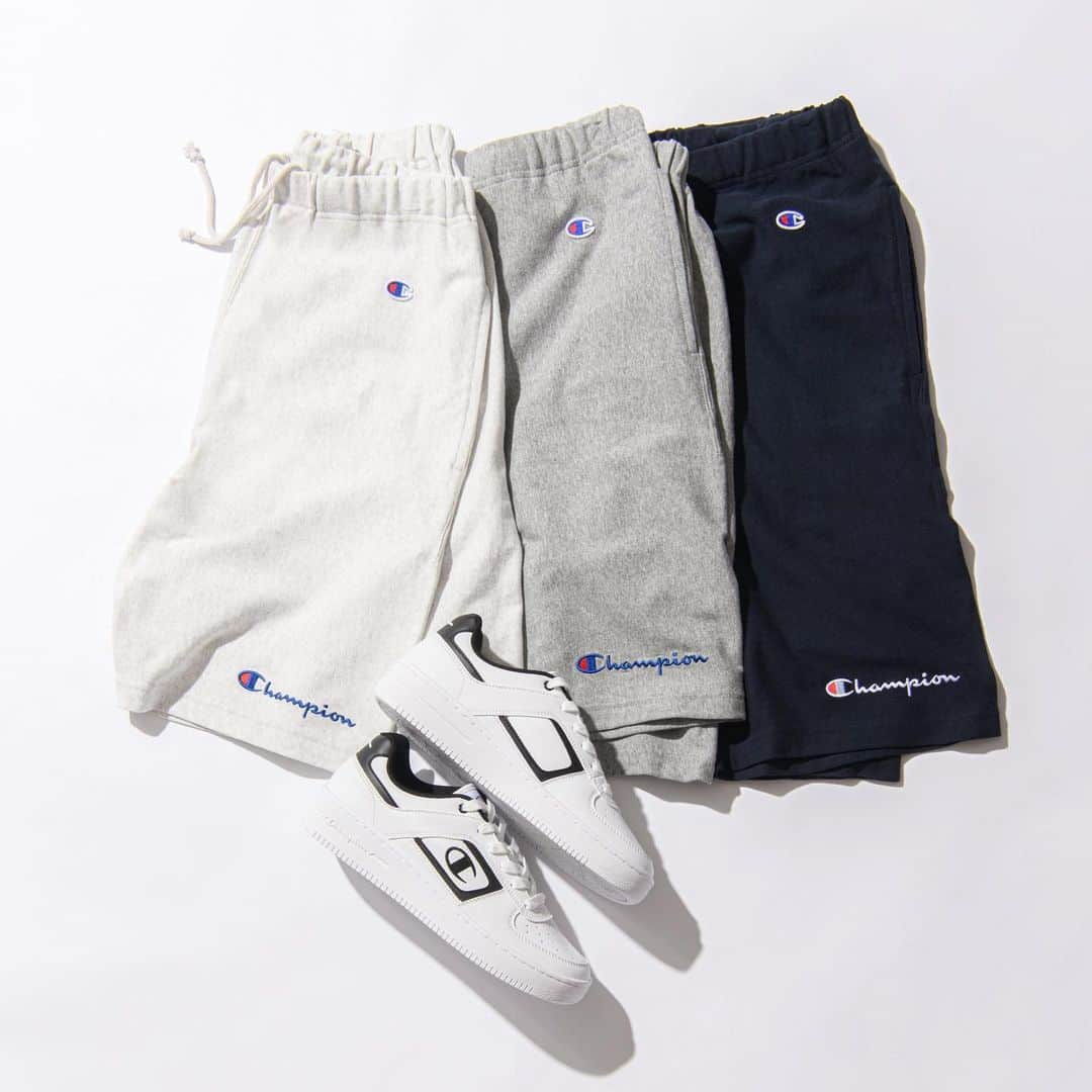 Champion Japanさんのインスタグラム写真 - (Champion JapanInstagram)「【REVERSE WEAVE®︎】  Item:Reverse Weave® Short Sleeve T-shirt Number:C3-X333 Color:Navy Size:S, M, L, XL Price:¥7,590  Item:Reverse Weave® Shorts Number:C3-P507 Color:Oxford Gray, Navy, Oatmeal Size:S, M, L, XL Price:¥7,150  Item:Foul Play Element Number:S21883 Color:White×Black Size:26cm, 26.5cm, 27cm, 27.5cm, 28cm, 28.5cm  #Champion #reversweave #shortsleeve  #tshirt #shorts #shoes #リバースウィーブ #ショートスリーブ #tシャツ #ショーツ #カジュアルコーデ #チャンピオン #23SS」4月11日 21時02分 - champion_japan