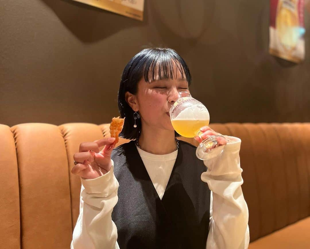 KBCラジオさんのインスタグラム写真 - (KBCラジオInstagram)「【🍺#キリンビール クラフトビールでハッピーアワー 🍺】 ⁡ 〜4月７日(金)〜 初回放送が終わりました‼️ 皆さまお聴き頂けたでしょうか？🍻 放送から一週間以内なら radiko で全国どこからでも聴けるので ぜひよろしくお願いします💕 ⁡ 今回お伺いしたのは､､､ 【御膳屋 #菴離 おぜんやいおり】さん @iori_ozenya  ⁡ 地下鉄中洲川端駅に直結しアクセスも魅力の「御膳屋菴離」さんは、九州の旬の食材を活かした料理が並んでいます✨ ⁡ 4月末まではスプリングバレーと相性がよい料理長考案のスペシャルメニューが登場‼️ ⁡ #豊潤496 は”濃く飲みごたえある味わいのビール”なので 黒毛和牛を使った料理長特製の「自家製ビーフジャーキー」がベストマッチ✨ ⁡ さっぱりとした味わいの#シルクエール には イカ・エビ・ホタテなどの「海鮮ジャーキー」がオススメ‼️  クラフトビール好きリポーター くにさきなるみ ⁡ ﹋﹋﹋﹋﹋﹋﹋﹋﹋﹋﹋﹋﹋﹋﹋﹋﹋﹋ 【住所】 福岡県福岡市博多区下川端2-1 博多座・西銀再開発ビルB2 【営業時間】 ランチ（月～土・祝）11:00～14:30（LO.13:30） ディナー（月～土・祝）17:00～22:30（LO.22:00） 【定休日】 日曜日/年末年始 【電話番号】 092-281-1388 ⁡ ﹋﹋﹋﹋﹋﹋﹋﹋﹋﹋﹋﹋﹋﹋﹋﹋﹋﹋ ⁡ #kbcラジオ#kbc#KBCハッピーアワー #キリンビール#キリンクラフトビール #スプリングバレー #豊潤#シルクエール #クラフトビール#ビール党 #ビール好きと繋がりたい#ビール女子 #福岡タレント#タレント#フリータレント #福岡フリータレント#mc  #フリーランス#リポーター #福岡リポーター#ナレーター #くにさきなるみ」4月11日 21時14分 - kbcradio_official