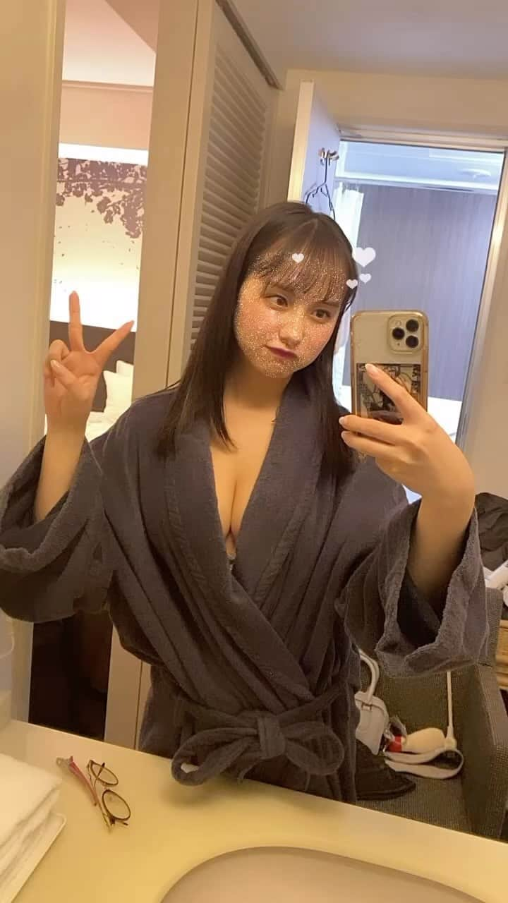 新谷真由のインスタグラム：「おたのしみに✌︎」