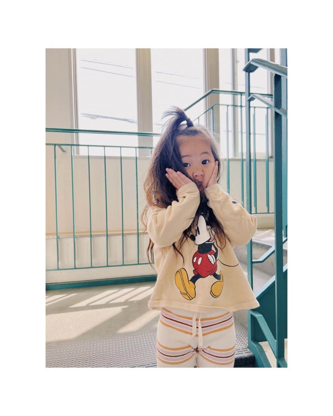 馬詰まほさんのインスタグラム写真 - (馬詰まほInstagram)「Hの保育園セット👶🏼🧺 幼稚園まで繋ぎたいっなって気持ち♥ 産まれたときも、2歳なって保育園に入園するときも、ずっと @___cocoroom___ さんにお世話なってる〜🫥ほんとうに毎回可愛いのを作ってくれて大感謝。 いつも、ありがとうございます♡♡♡  #保育園 #2歳児クラス #入園準備 #慣れ保育」4月11日 21時18分 - mahorin.1993