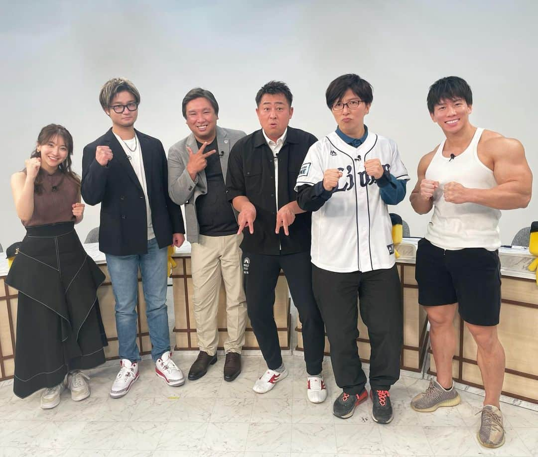 袴田彩会さんのインスタグラム写真 - (袴田彩会Instagram)「⚾️ 『プロスピA芸能人最強決定戦』 が里崎チャンネルで配信されています✨ BS12×プロスピA×里崎チャンネル 凄いコラボです🤩 打倒VIPさんなるか！？  #プロスピa  #プロ野球スピリッツa  #bs12 #konami  #里崎智也 さん #岩本勉 さん #vip さん #土屋礼央 さん #横川尚隆 さん #袴田彩会」4月11日 21時20分 - ayae.ha