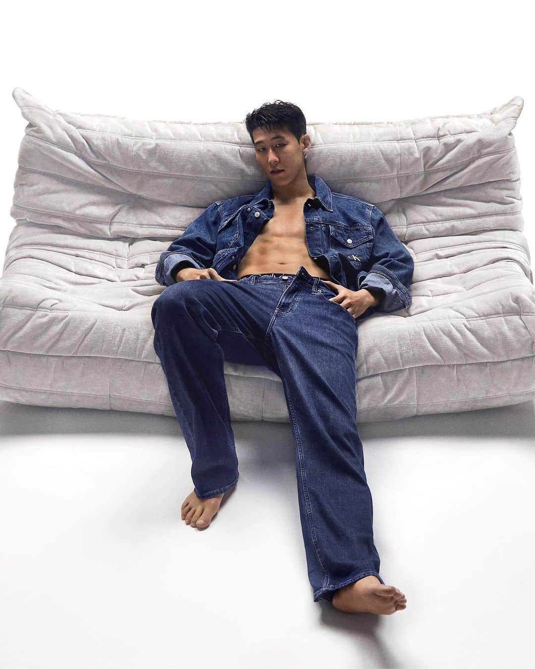 Calvin Kleinさんのインスタグラム写真 - (Calvin KleinInstagram)「Off the pitch. @hm_son7 by @kimheejune.   Spring underwear now online.」4月11日 22時01分 - calvinklein