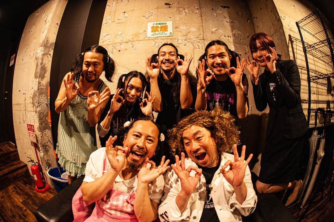 Kuboty さんのインスタグラム写真 - (Kuboty Instagram)「3/31 横浜BuzzFront レイザーラモンRG with あるあるメタルオールスターズ vs 好き好きロンちゃん  ありがとうございました！！  なにげにフルメンバーであるメタやるのは初！！こーたとツインギター楽しかったー🎸🔥🔥🔥  またやります、遊びに来てください。関係者の方はイベント誘ってください🙌  photo by Kanade Nishikata」4月11日 22時04分 - kuboty666
