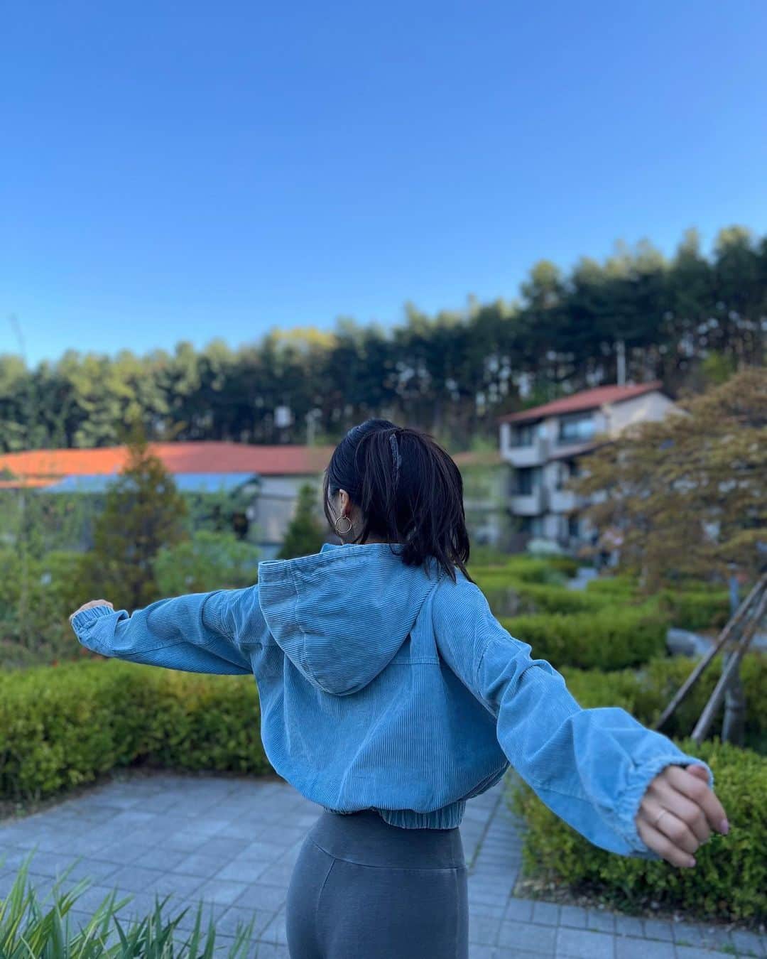 ピパ のインスタグラム：「새벽공기   #조하🫧」