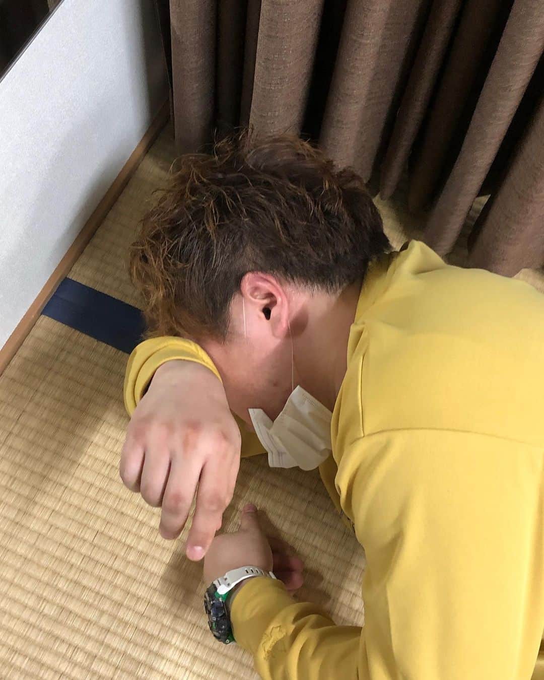 津田康平さんのインスタグラム写真 - (津田康平Instagram)「いつかの中谷氏🤓  阪本との楽屋ノリで泣いてそのまま漫才してました🎙🤣  明日は幕張よしもとです✌️  是非お越しくださいー😁  #マユリカ　中谷 #マルセイユ #幕張よしもと」4月11日 22時16分 - marseille_tsuda