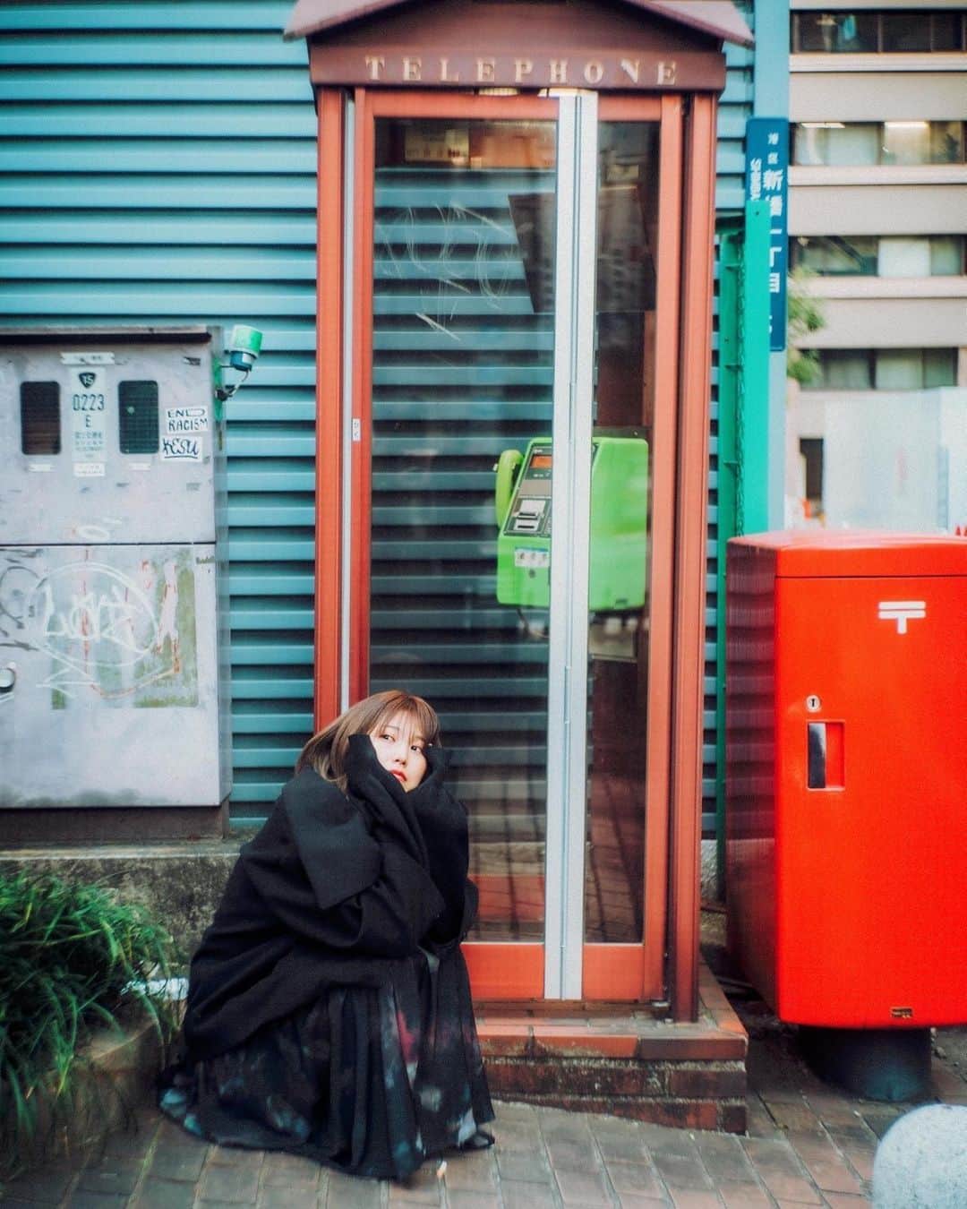 原あやのさんのインスタグラム写真 - (原あやのInstagram)「📮  photo by @kudo_hirona  #ポートレート#portrait#ポートレート撮影#作品撮り#被写体 #photo#photography#camera#film#japan#japanesegirl #シンガーソングライター#ギター女子#エレキ女子#アコギ女子#アコースティックギター#アニメ好き#アニメオタク#カメラ#フィルム#音楽#邦ロック#邦ロック女子#ビール女子#ショートカット#ハイトーン#ウルフヘア#高身長女子#東京」4月11日 22時21分 - ayano_hara_69