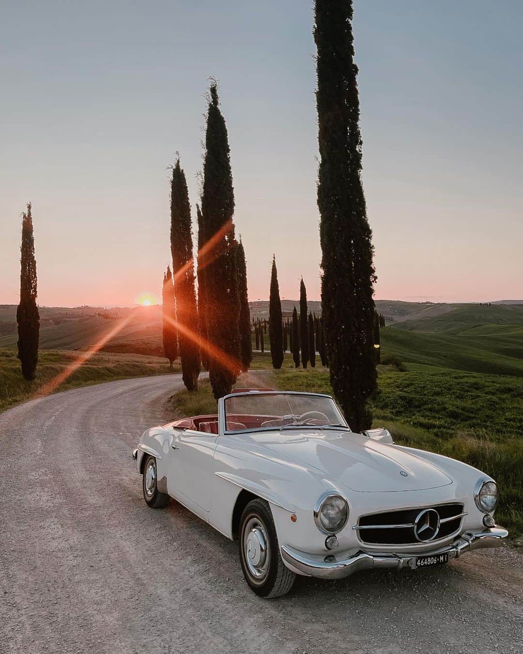 Giann Chanさんのインスタグラム写真 - (Giann ChanInstagram)「Find the locations as below👇🏻  1. Punto Panoramico Crete Senesi Agr. Baccoleno  2. Borgo Iesolana  3. Le melosa Resort   #Tuscany #Florence #Italy」4月11日 22時45分 - chan.tsz.ying