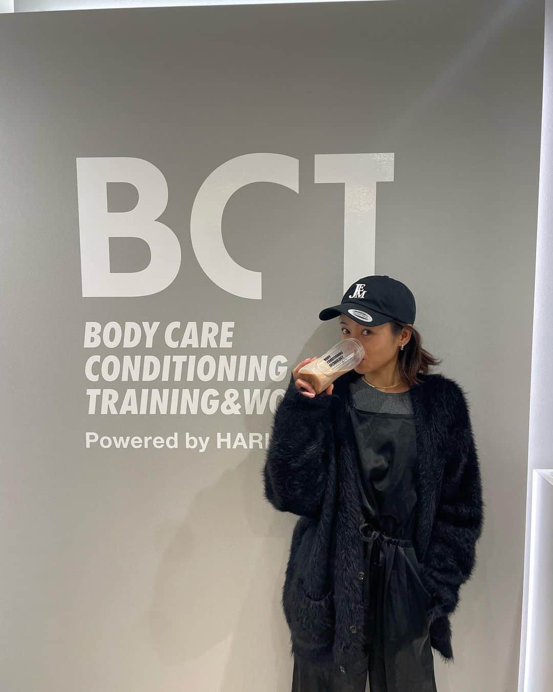 脇田恵子さんのインスタグラム写真 - (脇田恵子Instagram)「@bodyconditioningtechnology  ３回目のトレーニングも銀座店✨  トレーニングを増やしてどこまで大きくできるか挑戦中🌟 _____2023/4/4-2023/4/14 1. 体重43kg  体脂肪率15.3% 2.体重42.3kg 体脂肪率15.3% 3.体重43.8kg 体脂肪率14.8%  脇田のインスタみたで。  体験当日入会された方は、 体験料3300円が無料 1ヶ月分の会費15400円無料 入会費33000円無料 になるキャンペーン作ってくれたよ この機会に夏までに身体作り一緒にしよーっ🙆‍♀️♬！」4月11日 22時48分 - keiko_wakita3