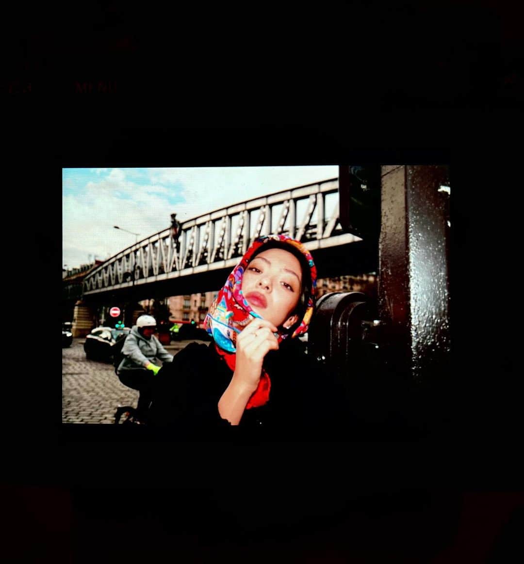 miu (ミユ)のインスタグラム：「j’aime ma vie (through the lens)」