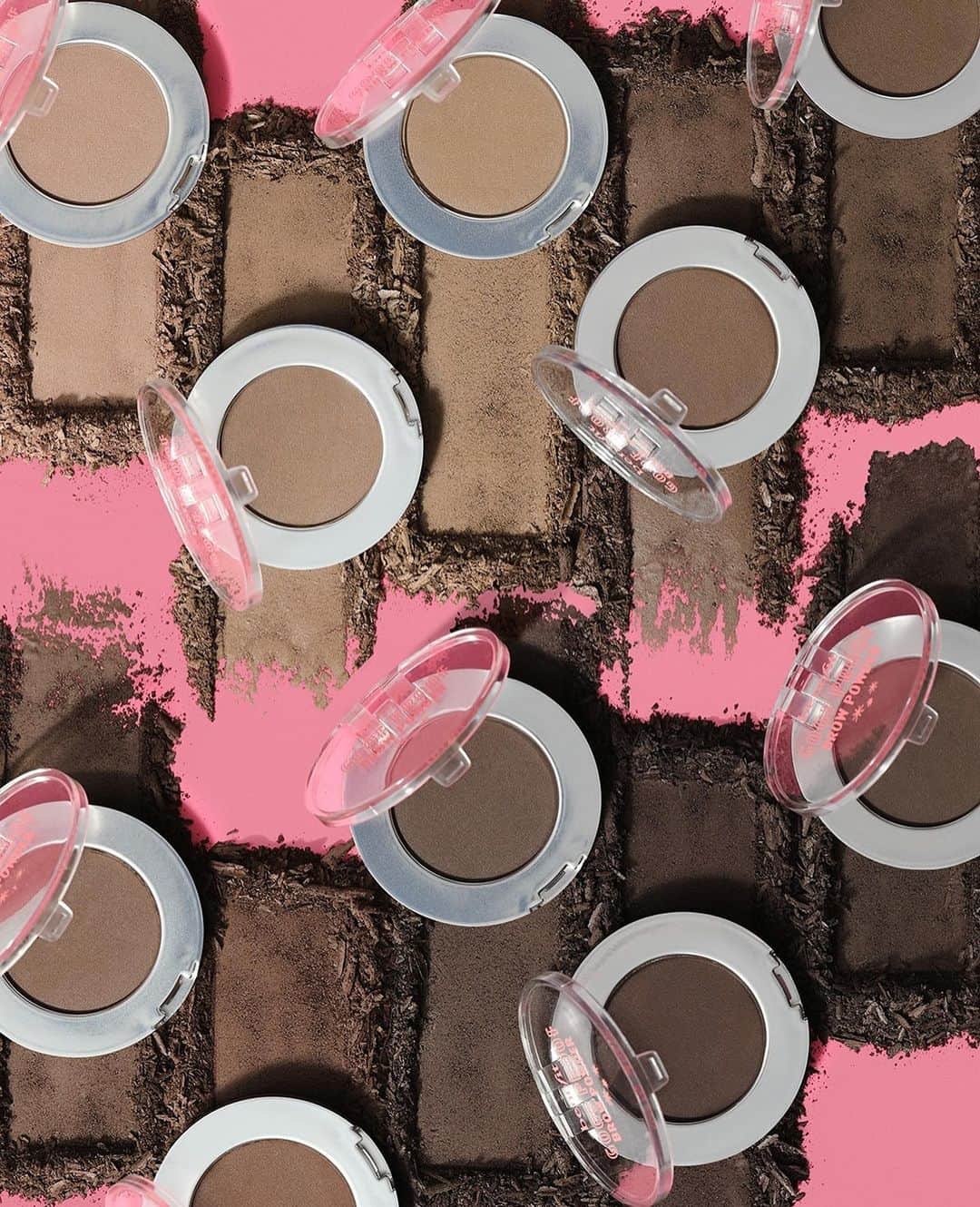 Benefit Cosmeticsさんのインスタグラム写真 - (Benefit CosmeticsInstagram)「Introducing the newest addition to the world's #1 brow brand, Goof Proof Brow Powder! 💗⁠ ⁠ This easy, buildable powder delivers natural-looking brows with a matte finish that lasts up to 12 hours. With nourishing Castor Seed Oil and natural-matte Kaolin, get ready for easy, flawless brows every day. Available in 10 various shades.⁠ ⁠ Join us today on TikTok Live with our iconic arch expert @jaredbailey at 11am PST to learn all things brow basics!⁠ ⁠ #benefitcosmetics」4月11日 23時03分 - benefitcosmetics