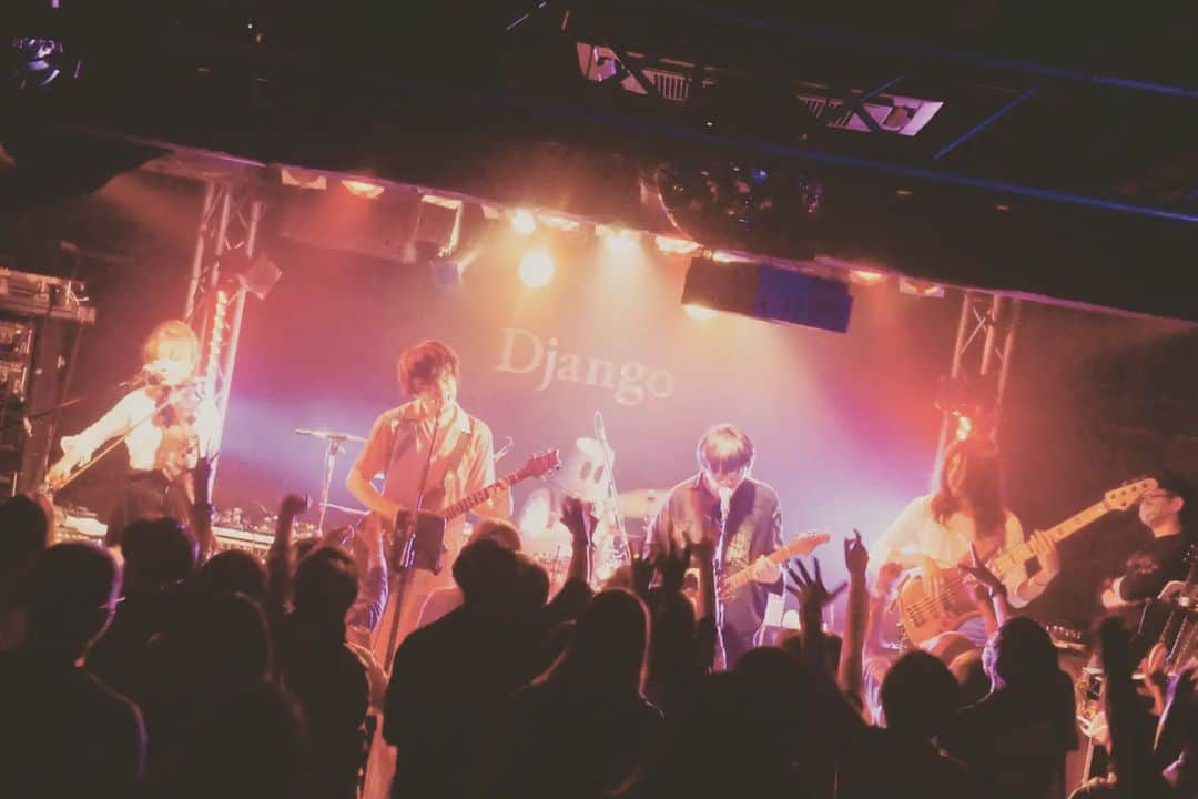 BIGMAMAのインスタグラム：「Thankyou for coming!!! April 11 2023  BIGMAMA COMPLETE at Kumamoto Django  #BIGMAMA #BIGMAMACOMPLETE」