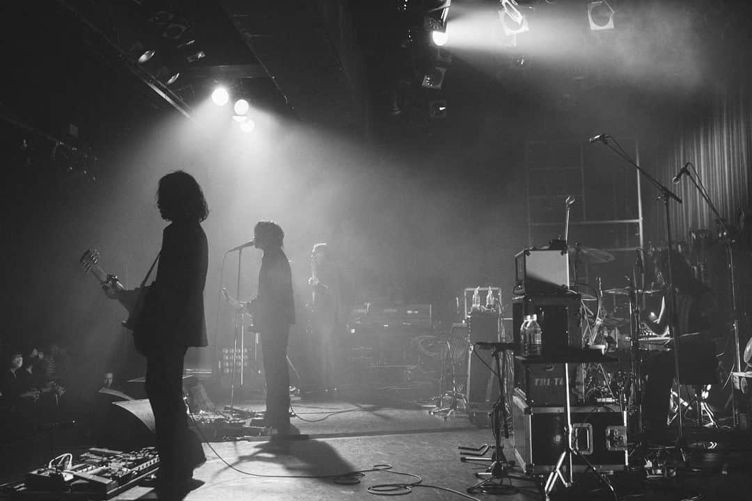 THE NOVEMBERSのインスタグラム：「The Novembers Tour 2023  “ かなしみがかわいたら ” 04.11 @liquidroom_ebisu  Photo by @hurry」