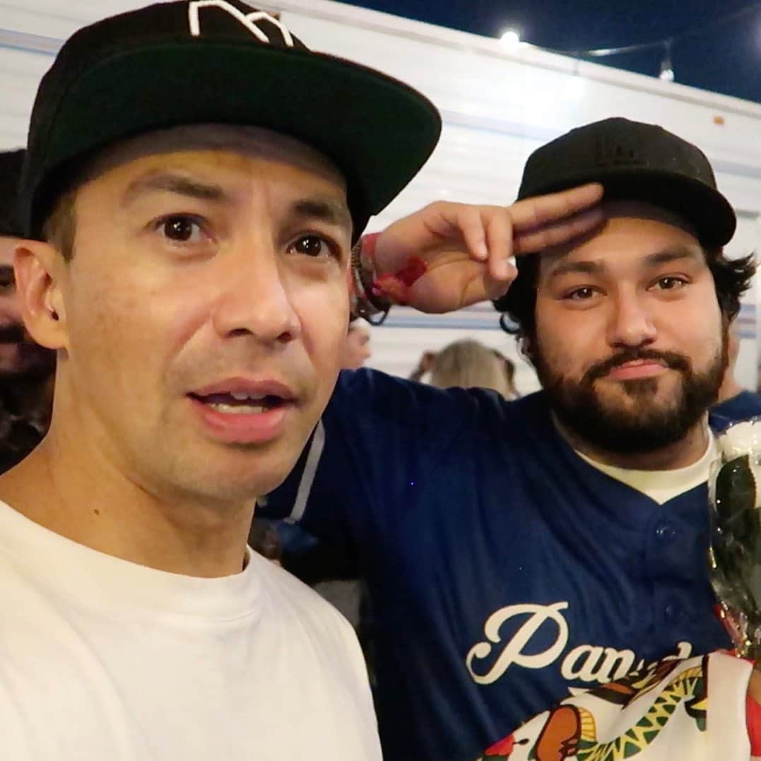 レイドバック・ルークのインスタグラム：「Tonight’s Wayback Luke episode is about the one and only: @deorro 🔥 Tune in @ 9 PM on @tomorrowland_oneworldradio 📻」