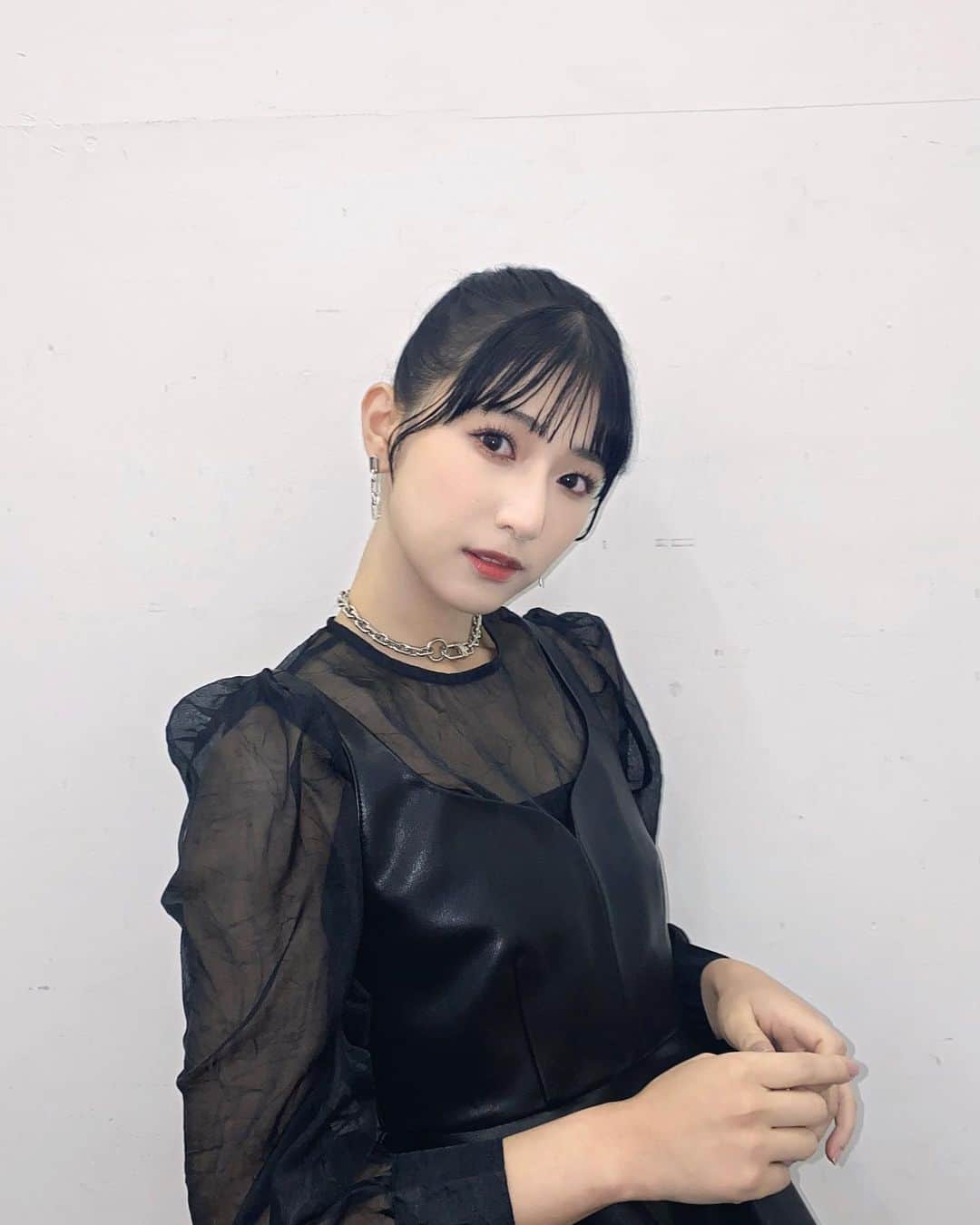 蟹沢萌子さんのインスタグラム写真 - (蟹沢萌子Instagram)「- ≠ME 6th single 「天使は何処へ」 いよいよ明日 4/12 発売です🪶  ジャケ写の時の📸」4月11日 23時32分 - kanisawa_moeko_