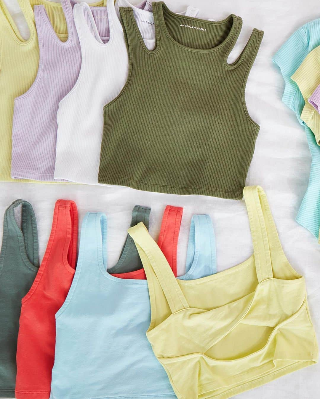 American Eagleのインスタグラム：「colorful tops for every vibe 😍 layer up and wear them your way!」