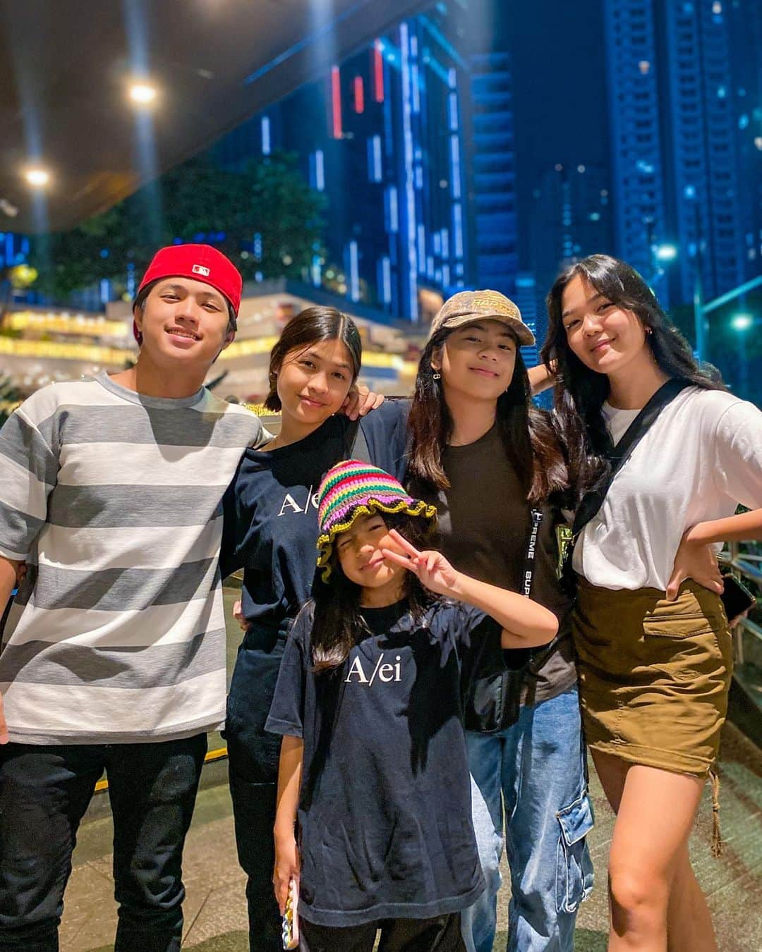 Ranz Kyleさんのインスタグラム写真 - (Ranz KyleInstagram)「Happy Siblings Day! Aking magagandang kaptid😁💯 #nationalsiblingday」4月12日 0時10分 - ranzkyle