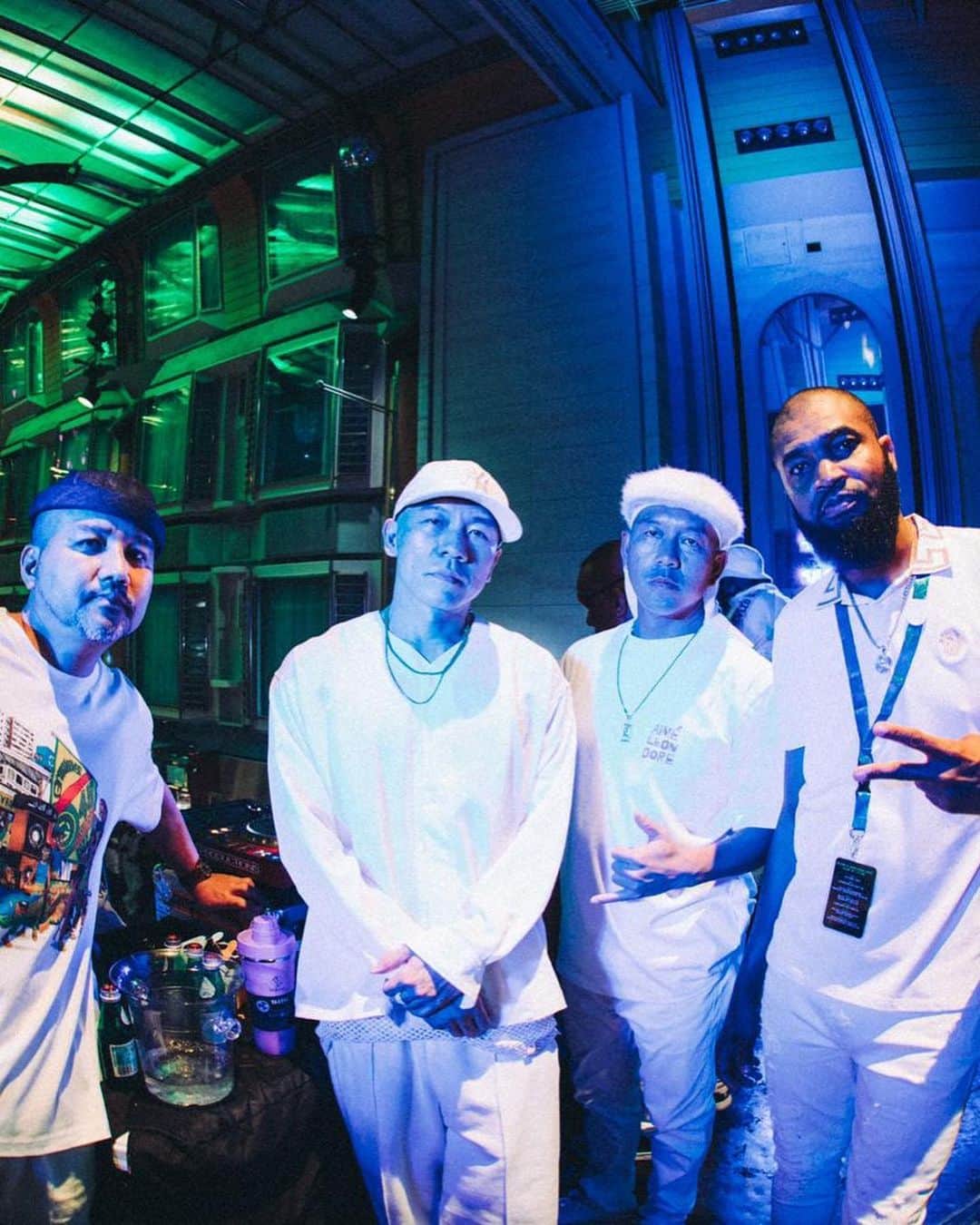 MIGHTY CROWNさんのインスタグラム写真 - (MIGHTY CROWNInstagram)「All white party on the @fareastreggaecruise gonna be epic 🔥🔥🔥 with di hottest Djs & selecta!!!! This ship big!!! To ratid  船上でのオールホワイト パーティーは 忘れられない日になるでしょう」4月12日 0時17分 - mightycrown