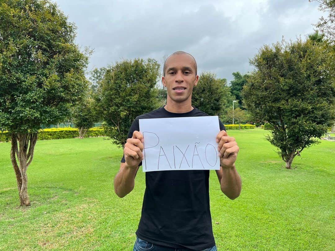 ミランダのインスタグラム：「#FIFAWWC means PASSION to me. I can’t wait for the tournament to kick off in Australia and New Zealand. Don’t miss it! #BeyondGreatness @fifawomensworldcup」