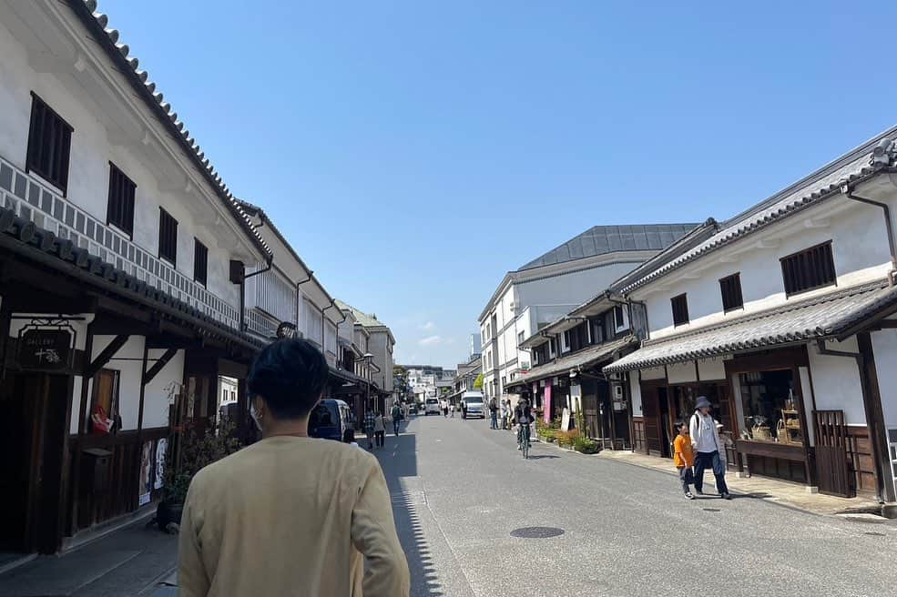 橘ケンチさんのインスタグラム写真 - (橘ケンチInstagram)「ライブ前の  倉敷美観地区さんぽ🚶‍♂️  天気良し✨  街並み良し✨  #exilethesecond  #twilightcinema #岡山 #倉敷 #美観地区」4月12日 0時34分 - kenchitachibana