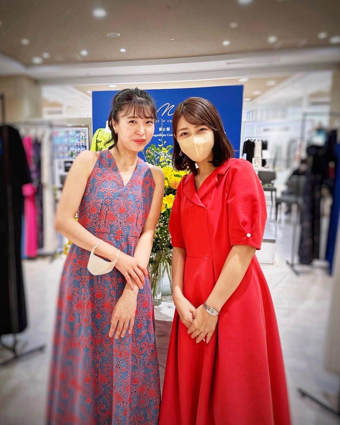 新倉瞳のインスタグラム：「「音と服」 in ジェイアール名古屋髙島屋へご来店くださいました皆さまありがとうございました！  ジェイアール名古屋髙島屋にはMaglie le cassettoが常設🥹㊗️されておりますので、POP UP SHOPは本日まででしたが新作ドレスをそのまま置いておりますので皆さま是非お店へいらしてくださいね。」