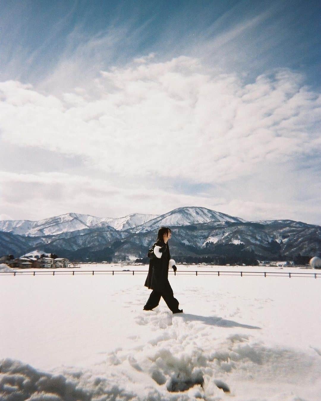 のインスタグラム：「❄️」