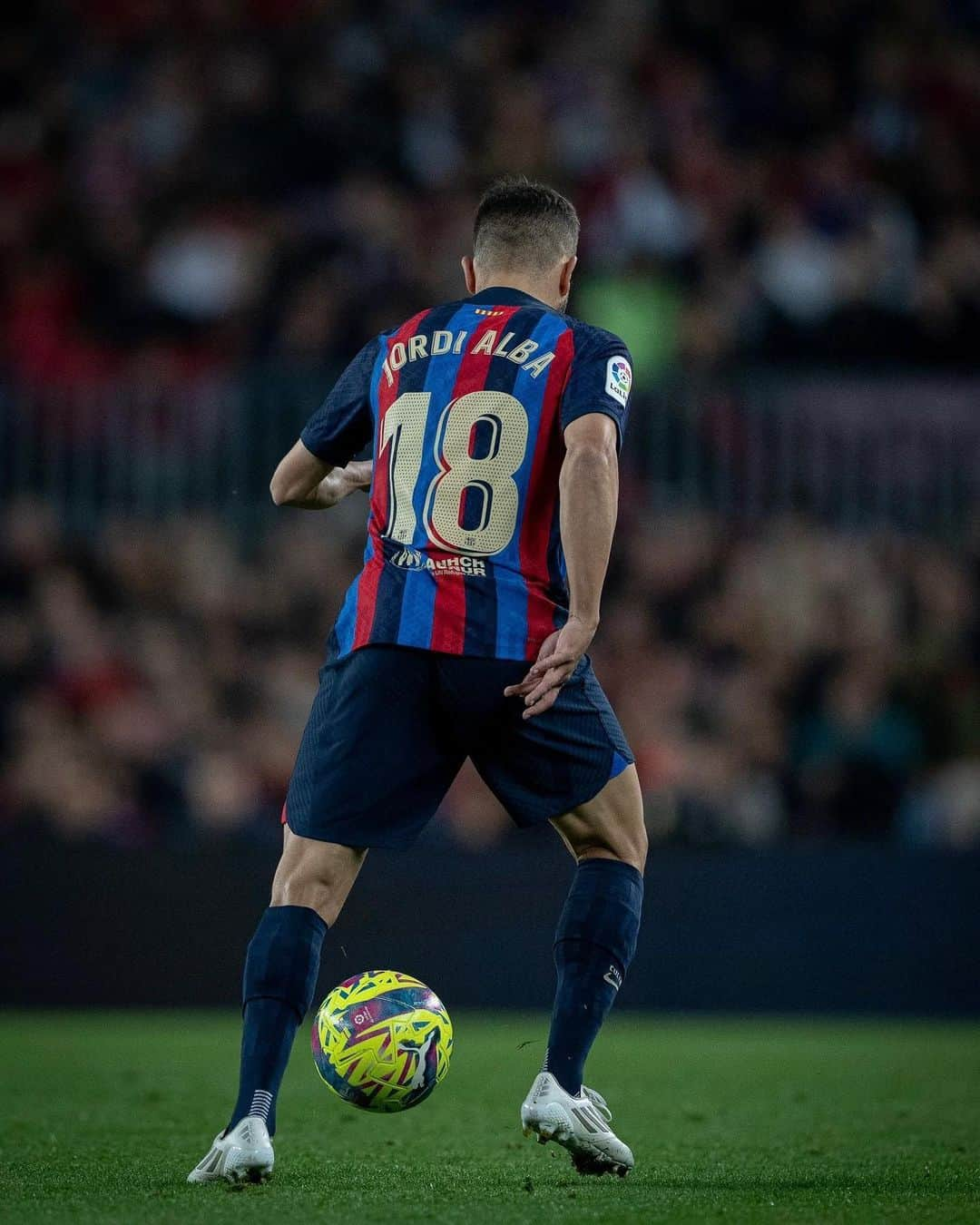 ジョルディ・アルバさんのインスタグラム写真 - (ジョルディ・アルバInstagram)「⚔️🔵🔴 @fcbarcelona」4月12日 1時10分 - jordialbaoficial