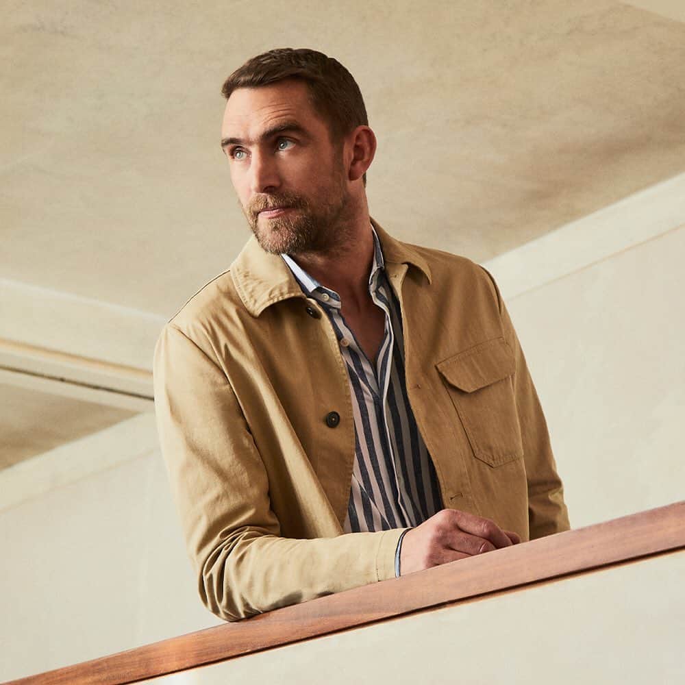 のインスタグラム：「Light vibes, easygoing outfits!   Check out Slowear seasonal matching proposals, with the unmistakable refined touch.  #Slowear #DurableFashion #SlowearVenezia . . #SpringSummerCollection #SS23 #SpringSummer #newcollection #durablefashion #sustainablefashion #slowfashion #sustainableclothing #eticalclothing #fashionman #fashion #style #man #outfitforman #model #smartcasualcollection #leisurewear #urbanstyle」