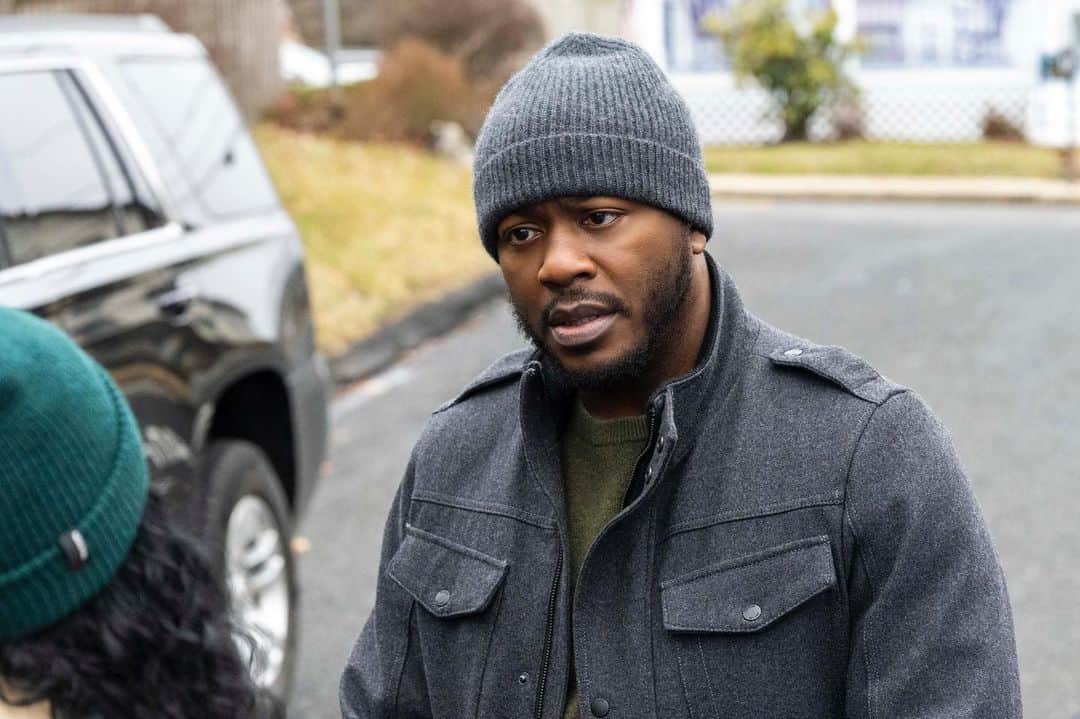 のインスタグラム：「@fbicbs directed by @thesharonlewis tonight!🔥🔥」
