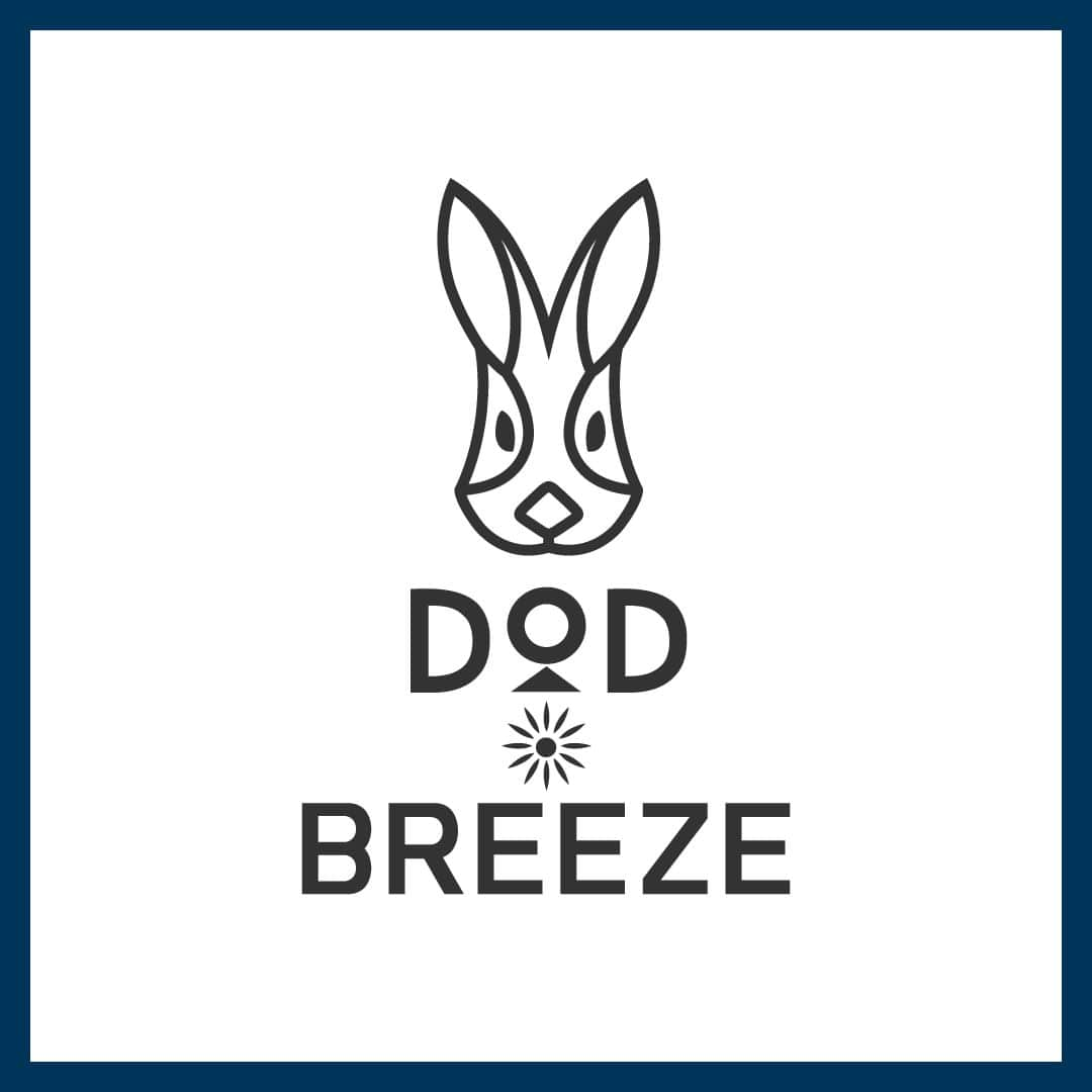 ブリーズオフィシャルのインスタグラム：「【#DODとBREEZE】コラボ再始動！ アウトドアブランド『DOD』( @dod.camp )とBREEZEのあの人気コラボがBREEZE20周年企画の第1弾として再び登場！  ・・・🐰🎆・・・  コラボのテーマは 『MECHA MOE FIREWORKS』 (めちゃもえファイヤーワークス)   夏休みのファミリーキャンプ！ 夜空いっぱいの大きな打ち上げ花火と 親子で焚き火を囲みながらの線香花火・・・ 家族でステキな夏の想い出をつくろう！  ・・・🐰🎆・・・  まずはコラボロゴのお披露目です♪ 「×」が「🎆」になっているデザイン！  ”めちゃもえ！”と思わず言いたくなるような、夏のコレクションは6月上旬に発売予定です！お楽しみに！  気になるラインナップはGW明けごろ公開予定です🐰🎆  ＜インスタライブ開催決定！＞ 『DOD×BREEZE』のコラボ商品ははBREEZEとDODのインスタアカウントのライブ配信で5月下旬に紹介予定♪  ----- ★コラボが気になったら、🐰や花火🎆の絵文字をコメントしてね♪  ★#DODとBREEZE のハッシュタグをつけた投稿もお待ちしております♪ -----  アウトドアブランド『DOD(ディーオーディー)』 Stay Crazy DODはクレイジーなアウトドアブランド。 子供みたいに圧倒的な遊び心を持ち続けることで、良い意味でクレイジーな大人を増やし、オフの時間から世の中をゆるくすることをミッションとしています。  #DODとBREEZE #夏キャンプ #キャンプ #キャンプ好きな人と繋がりたい #DOD #BREEZE #ソトアソビ #みんなのキャンプ #アウトドアコーデ #キャンプのある暮らし #ブリーズキッズ #ファミキャン #キャンプコーデ #ファミリーキャンプ #ブリーズ」