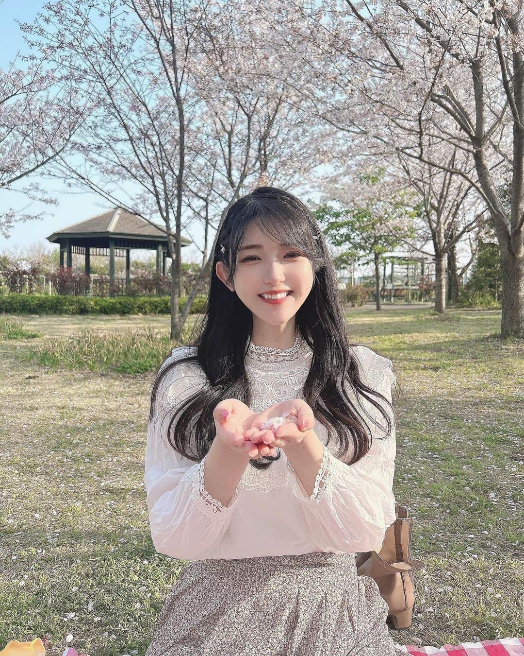 れみぱんのインスタグラム：「🌸🌸🌸」