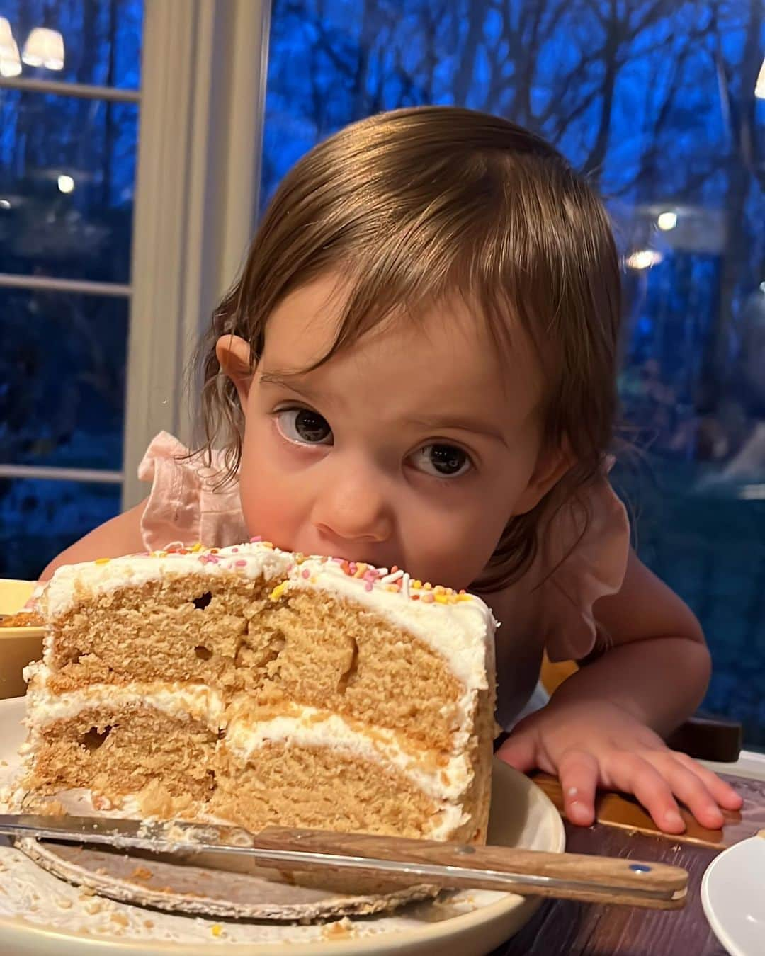 マイケル・レイディのインスタグラム：「This little goofy banana turned 2. Lordy she’s a pistol.」