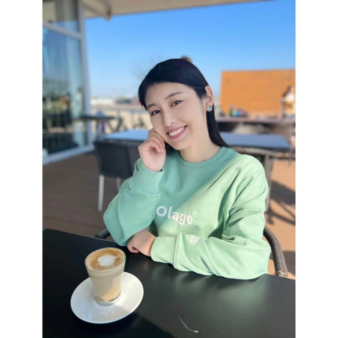 杉原枝利香のインスタグラム：「Lunch time🍴☕ .  2023/04/14リニューアルオープン 【ソレイユの丘】内にある イタリアンレストラン 【VENTO LEONE(ヴェント・レオーネ)】さん 美味しかったな♡ .  🆕👕→@olage_official . #横須賀 #ソレイユの丘 #soleilpark #hibiyakadan #pr #pizza #ピザ好き #横須賀市 #横須賀女子旅 #横須賀観光 #三浦半島 #神奈川 #神奈川観光 #よこすか #ふるさと #地元応援 #地産地消 #yokosuka #photo #photography #followme #ootd #フォローミー ♡♡♡ #りンご #杉原枝利香 #シードルアンバサダー #横須賀アピールグラマー #actress #model」