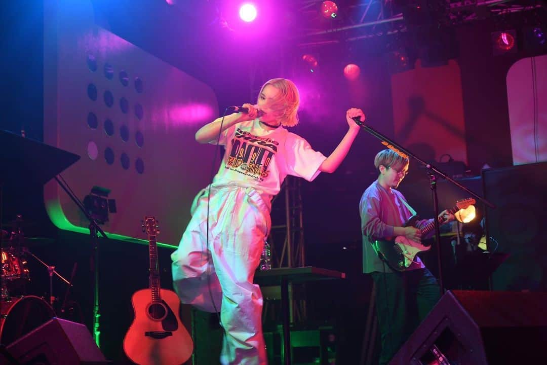 のインスタグラム：「Romantic Riot vol.9  \\\Anly CREW🧚‍♀️/// Gt. @sho_ogawa  Bass. @renyamamotobass  Key. @Takumadrops  Drum @55Morimasa55」