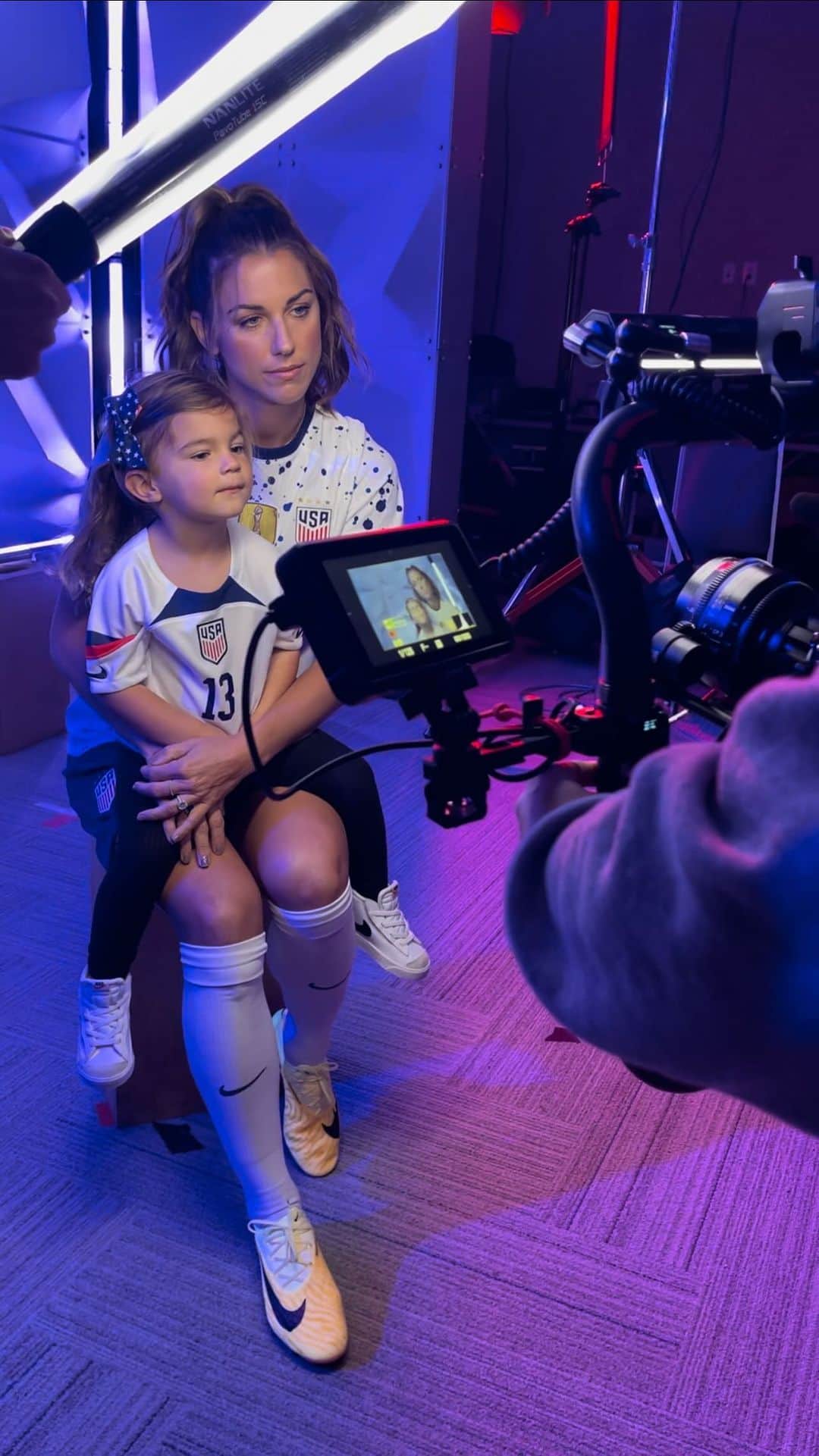 アレックス・モーガンのインスタグラム：「Game faces on lock 🔐  7:30PM ET // HBO Max + Peacock + NBC Universal」
