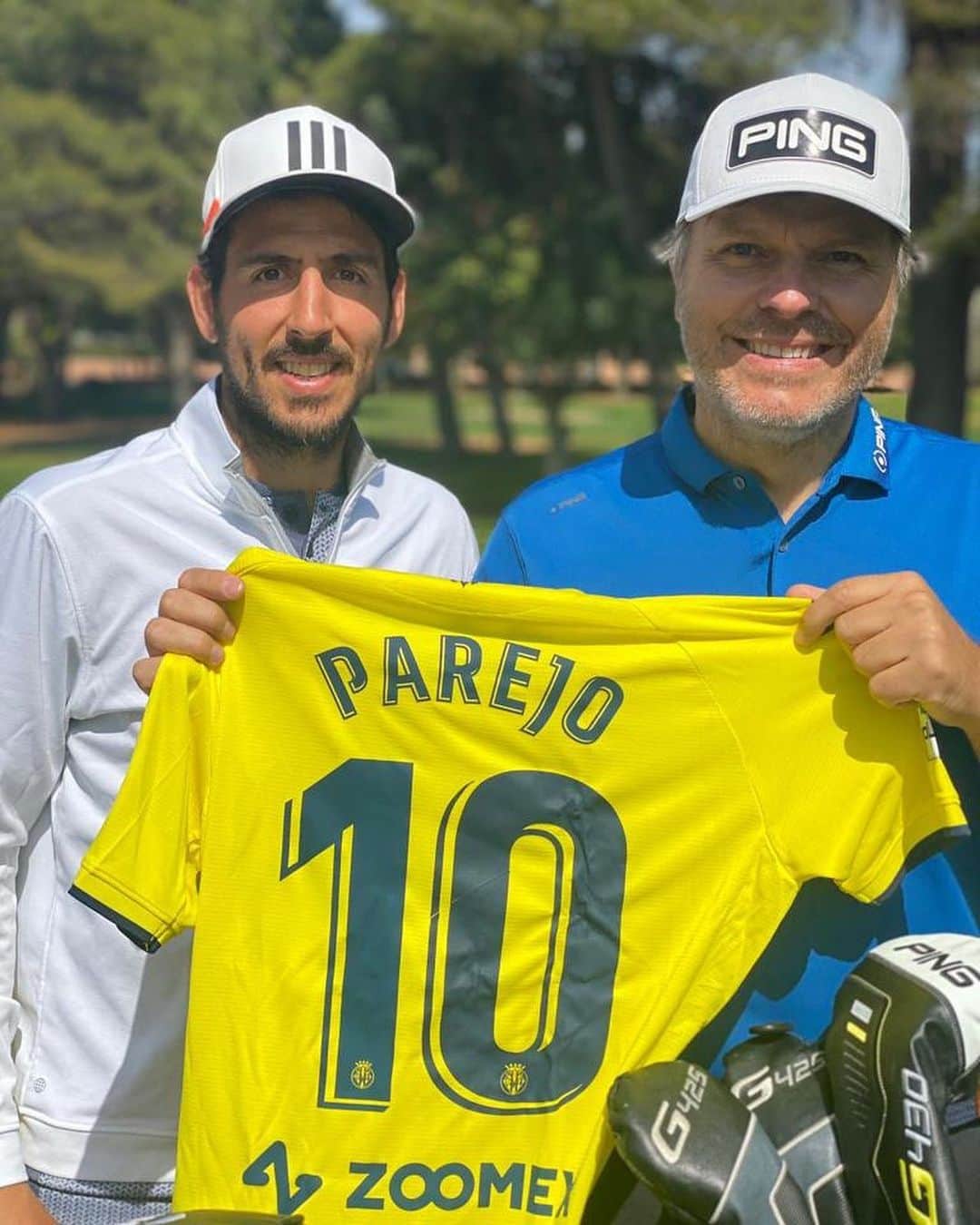 ダニエル・パレホのインスタグラム：「Qué placer poder participar en programas como este 👏🏼. Gracias @jmlaragolf por darme la oportunidad de disfrutar contigo de este deporte.  #movistargolf」